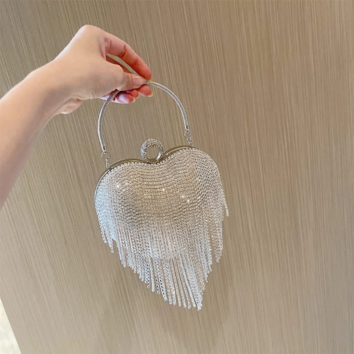 luxury wedding party diamond clutches for women creative heart shape rhinestone bag crystal tassel purses handbags